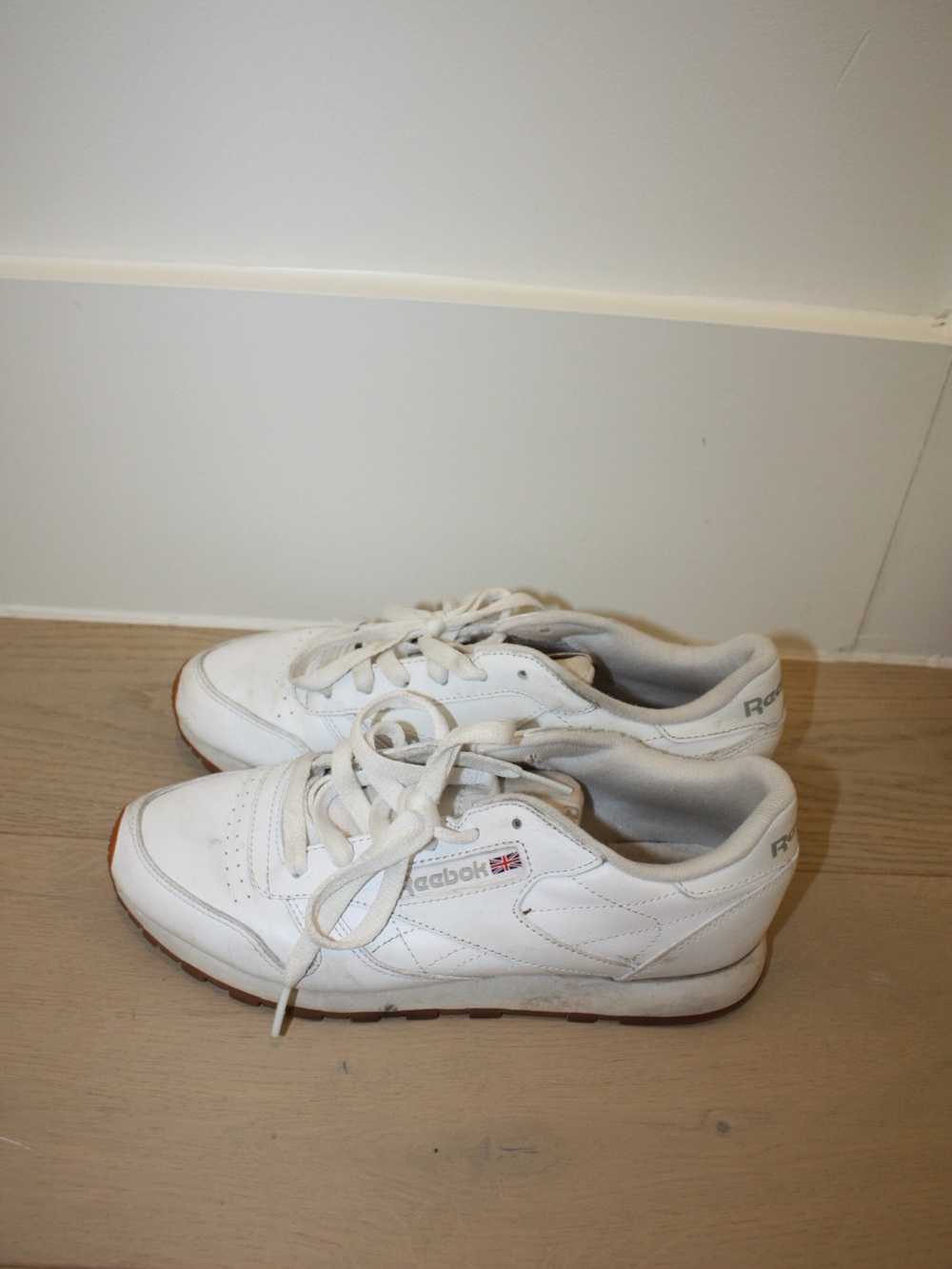 Reebok White Leather Sneaker with Gum Outsole